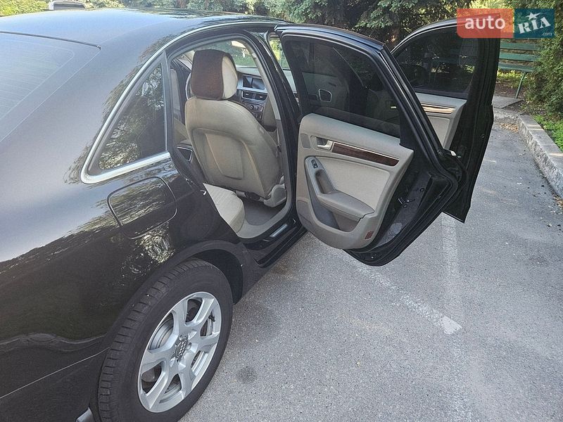 Седан Audi A4 2008 в Запоріжжі