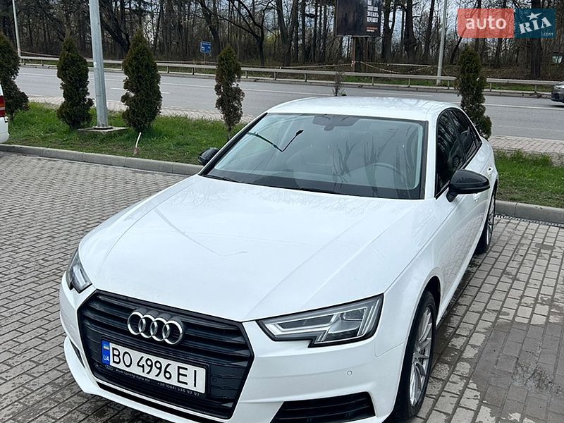 Седан Audi A4 2017 в Львові