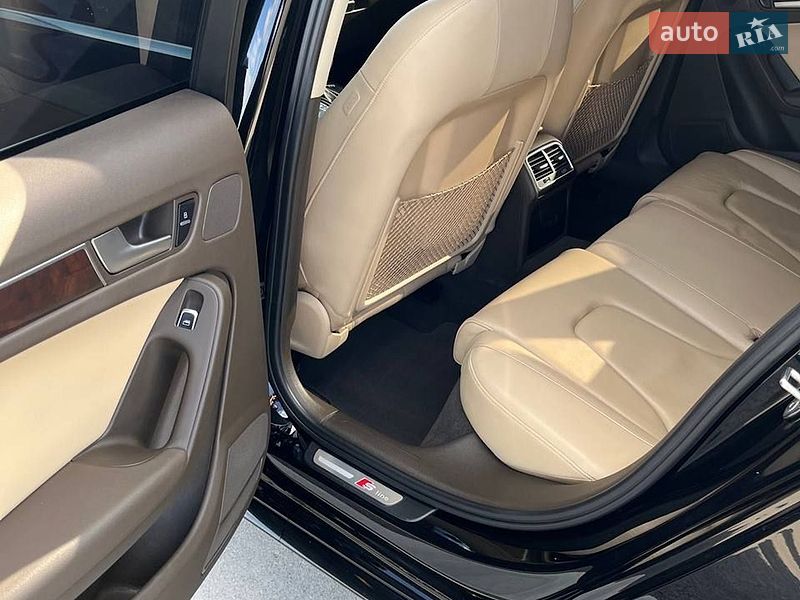 Седан Audi A4 2015 в Ковелі