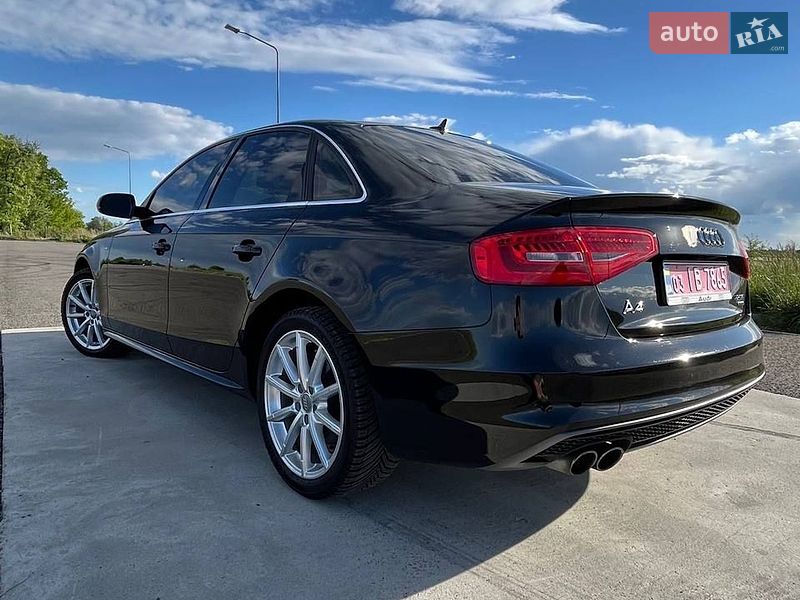 Седан Audi A4 2015 в Ковелі
