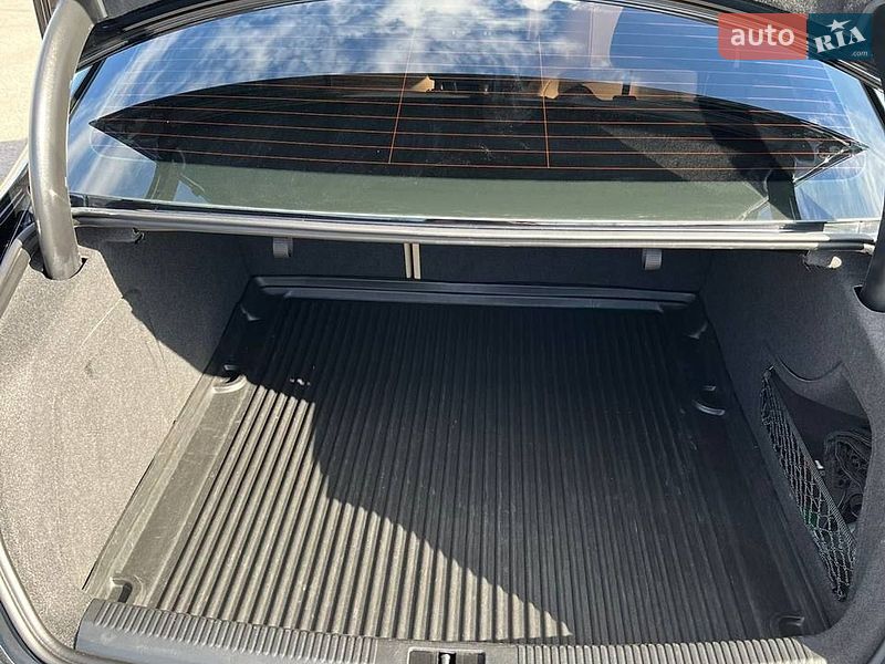 Седан Audi A4 2015 в Ковелі