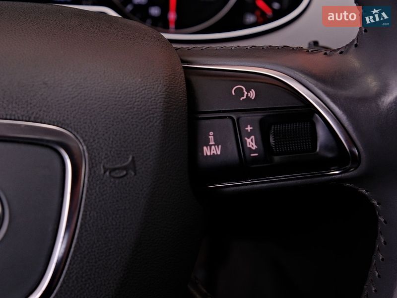 Седан Audi A4 2013 в Одессе