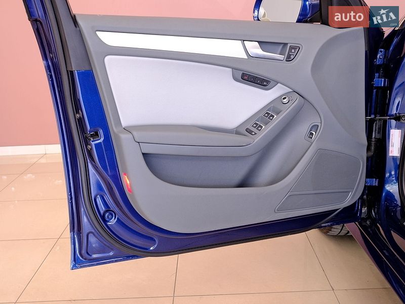 Седан Audi A4 2013 в Одессе