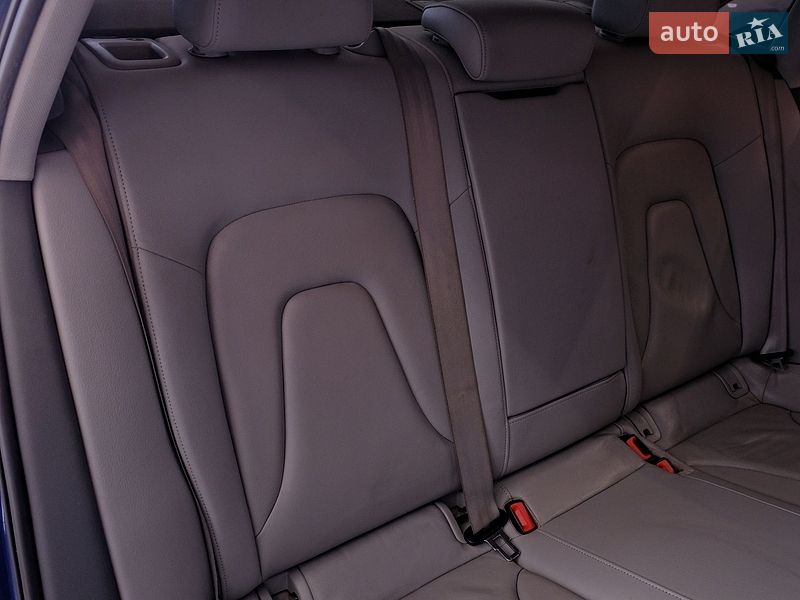 Седан Audi A4 2013 в Одессе