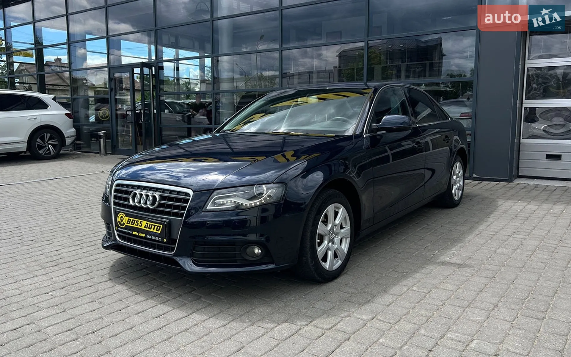 2010 Audi A4 - мініатюра 3