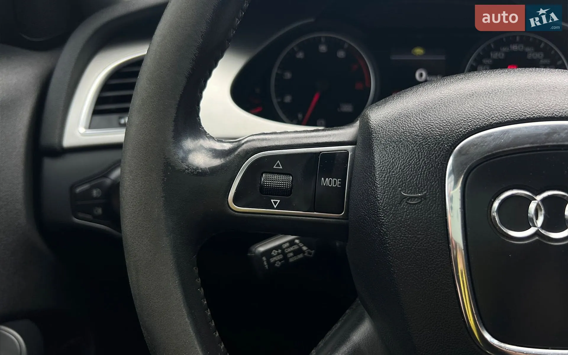 2010 Audi A4 - мініатюра 14