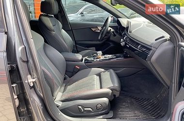 Седан Audi A4 2019 в Львове