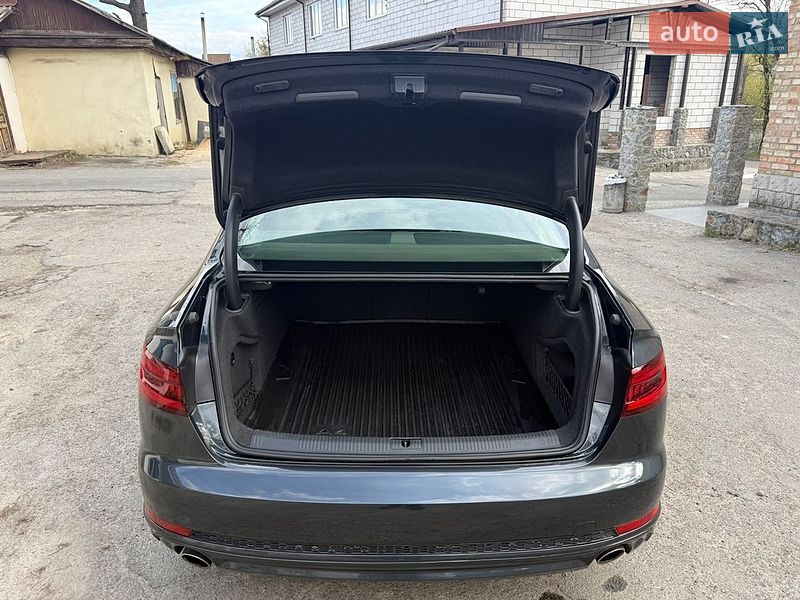 Седан Audi A4 2018 в Києві