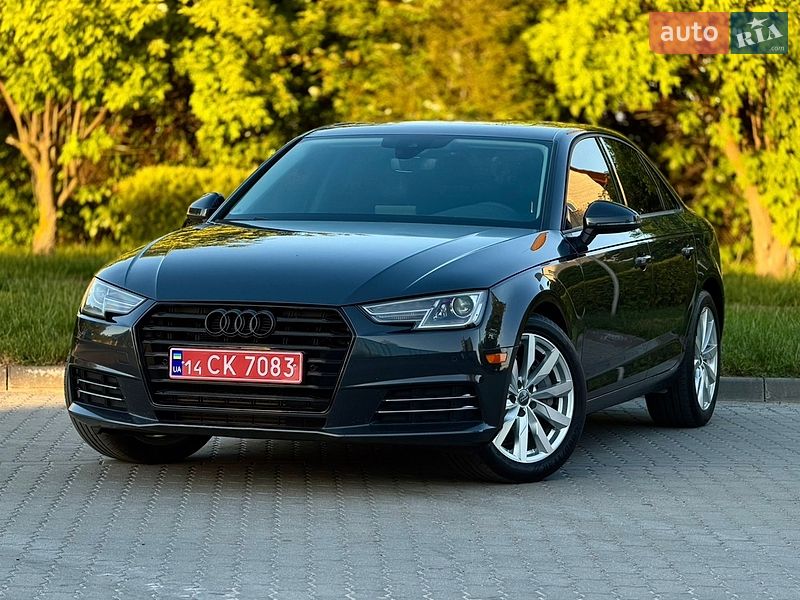 Седан Audi A4 2017 в Львове