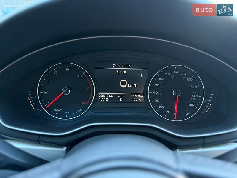 Седан Audi A4 2017 в Львове