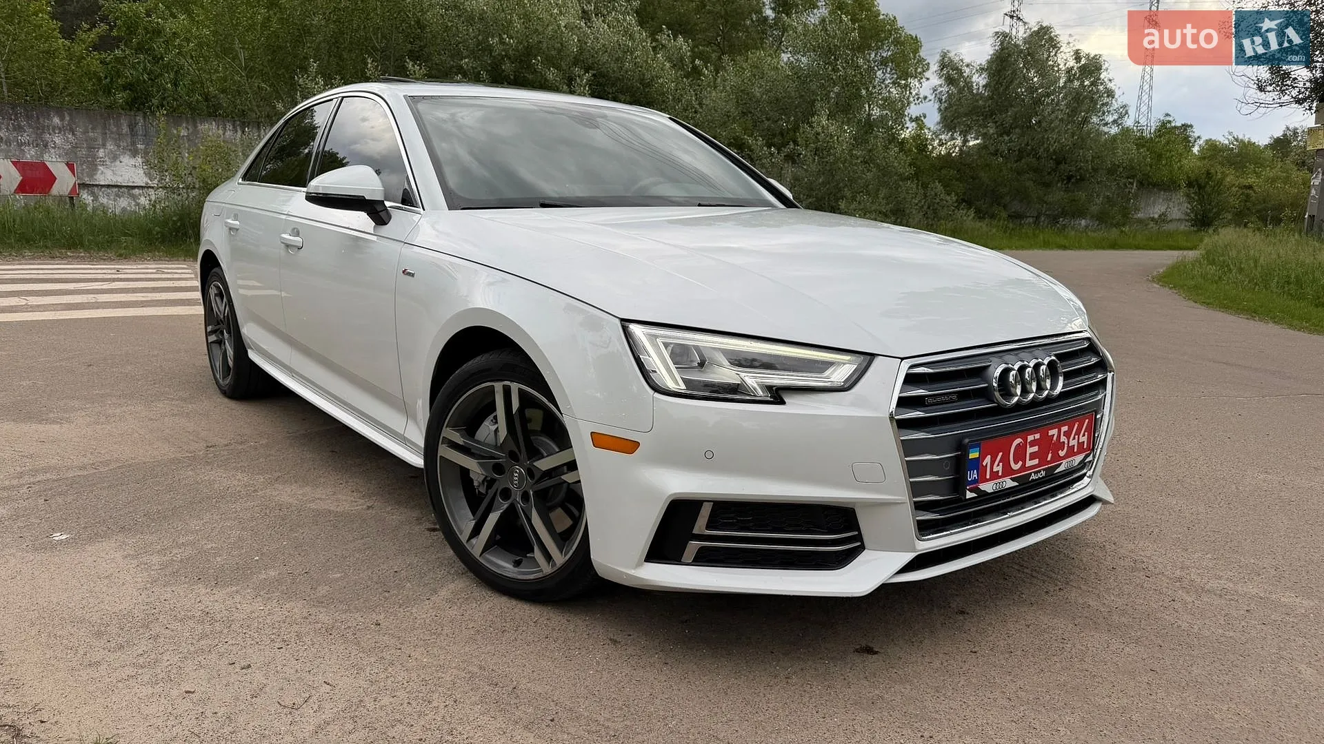 2017 Audi A4 - фото 1