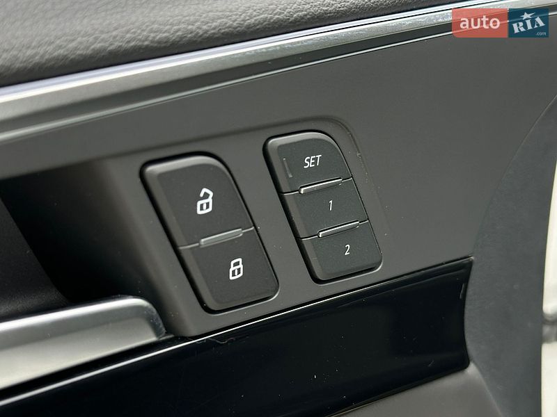 Седан Audi A4 2022 в Харькове