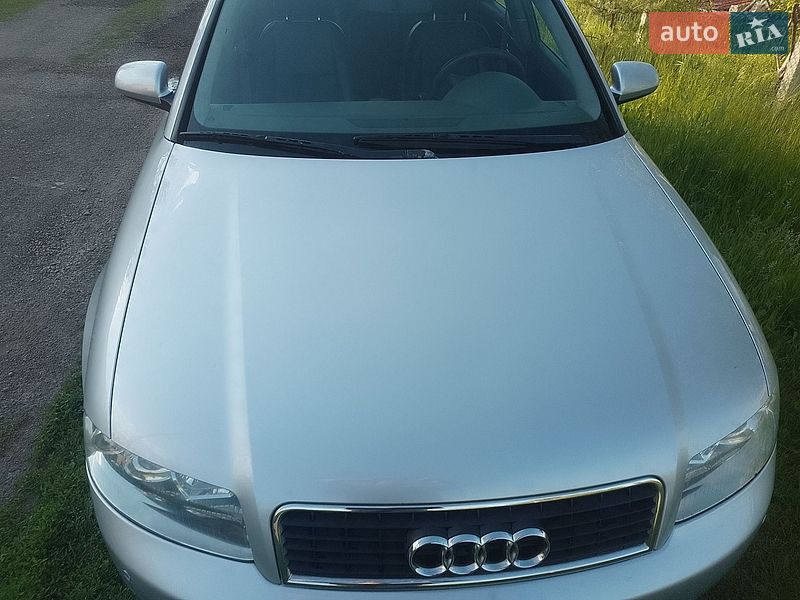 Седан Audi A4 2001 в Переяславі
