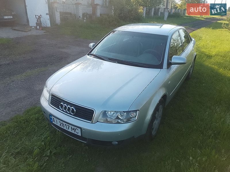 Седан Audi A4 2001 в Переяславі