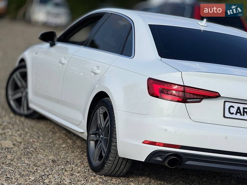 Седан Audi A4 2015 в Стрые