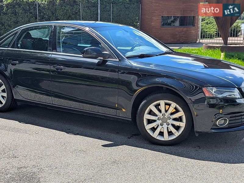 Седан Audi A4 2010 в Киеве