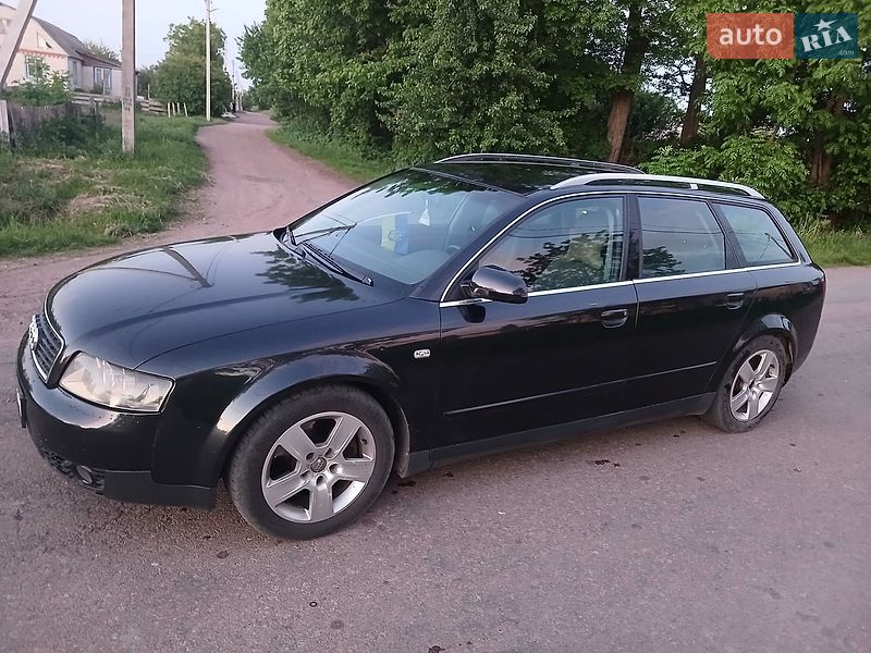 Универсал Audi A4 2002 в Черняхове