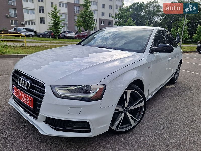 Седан Audi A4 2014 в Виннице