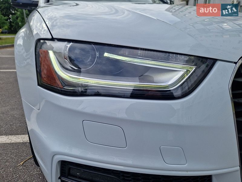 Седан Audi A4 2014 в Виннице