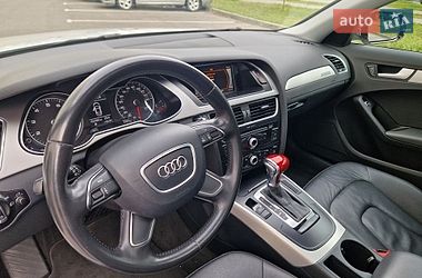 Седан Audi A4 2014 в Виннице