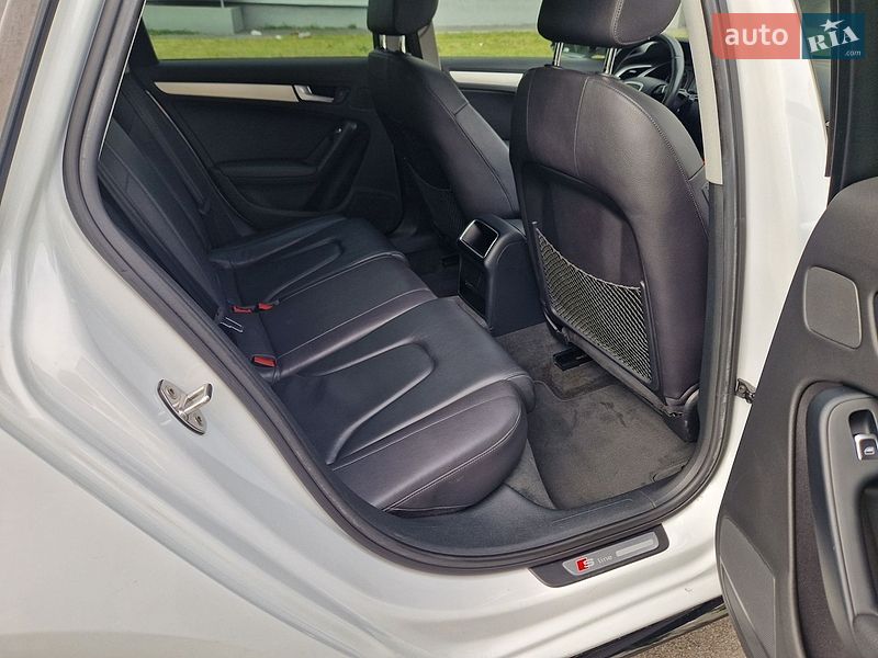 Седан Audi A4 2014 в Виннице