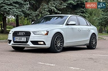 Седан Audi A4 2014 в Житомире