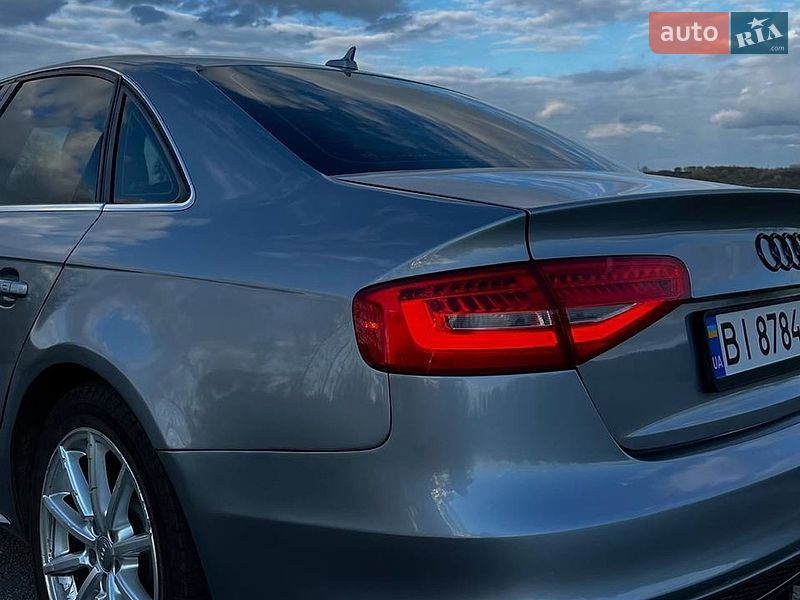 Седан Audi A4 2015 в Шишаки