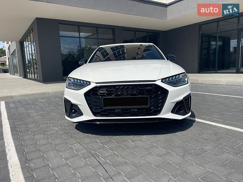 Седан Audi A4 2023 в Виноградове