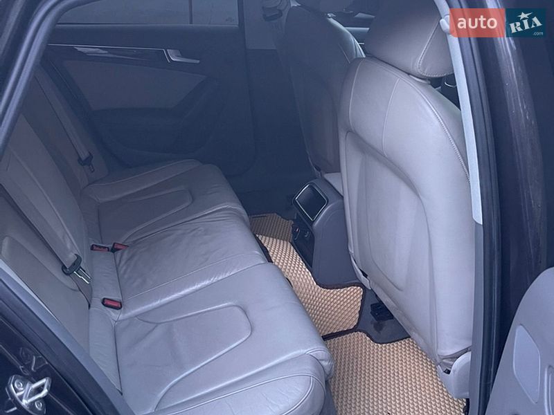 Седан Audi A4 2009 в Києві