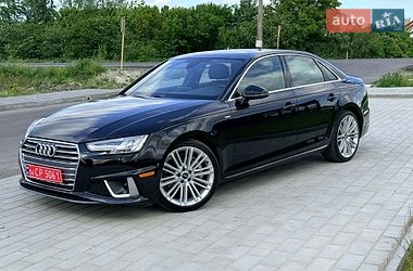 Седан Audi A4 2019 в Львові