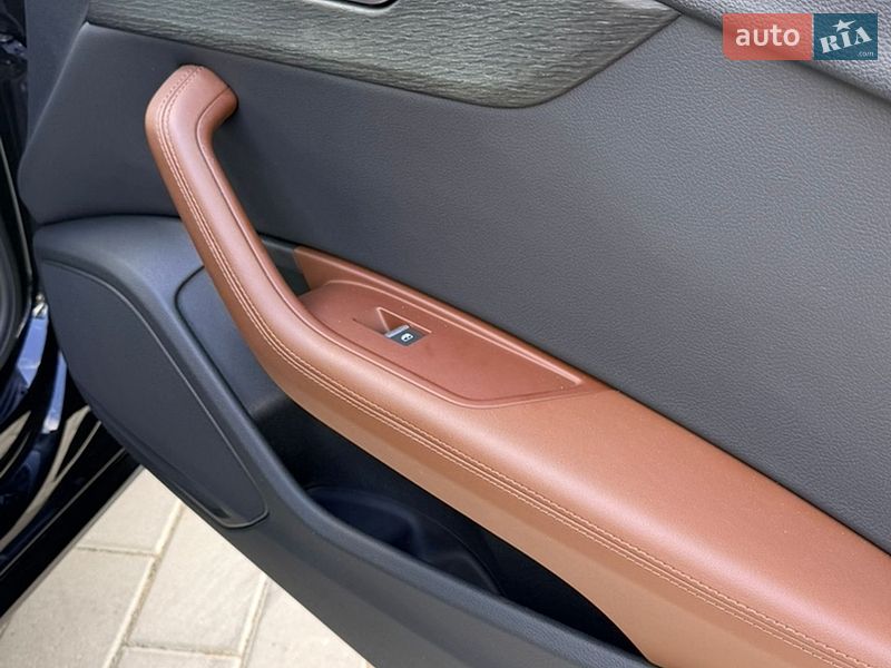 Седан Audi A4 2019 в Львові