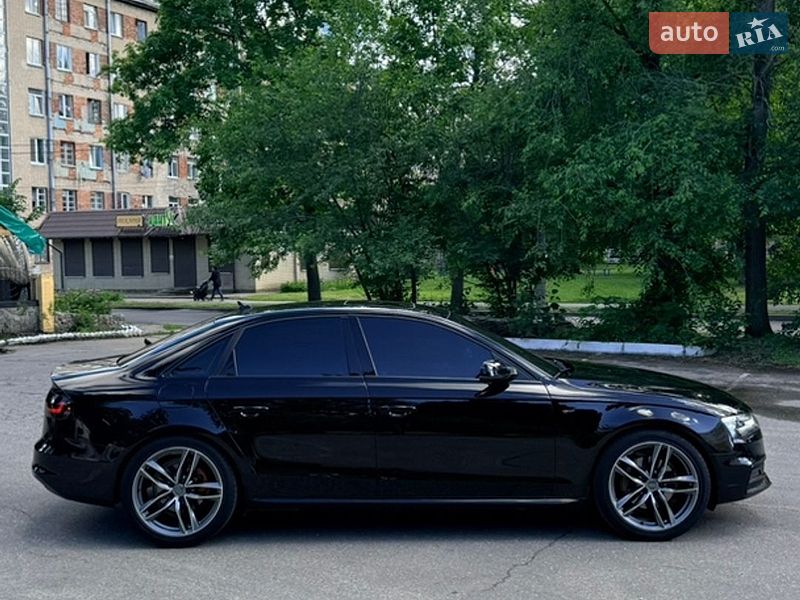 Седан Audi A4 2014 в Харкові