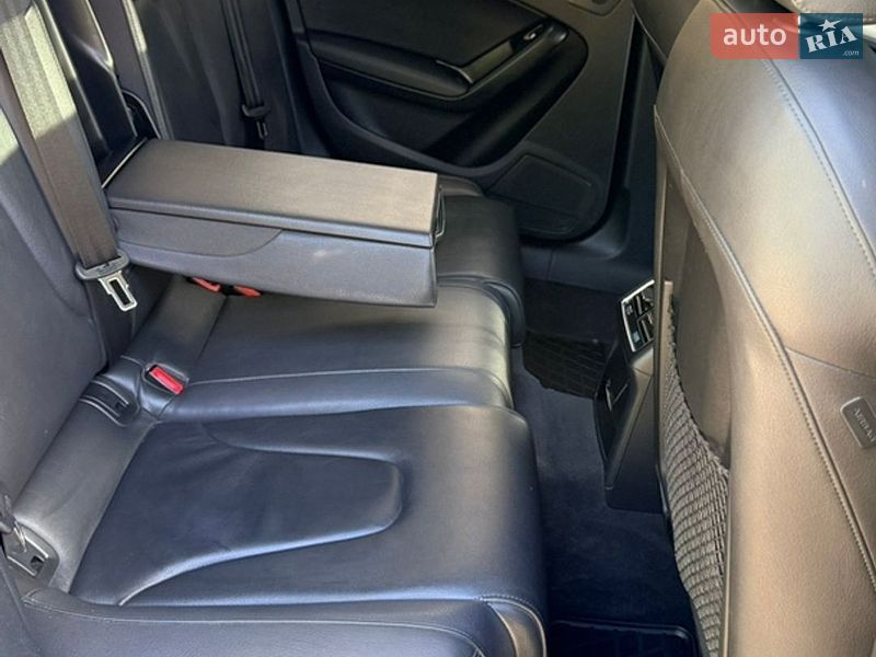 Седан Audi A4 2014 в Харкові