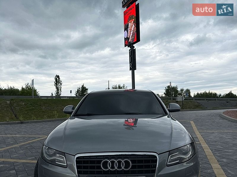 Седан Audi A4 2008 в Звягелі