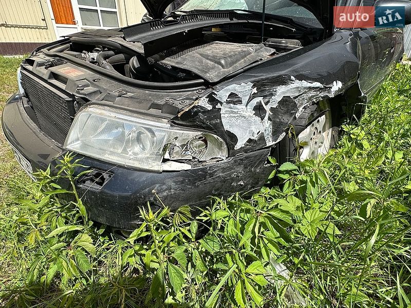 Седан Audi A4 1999 в Чернігові