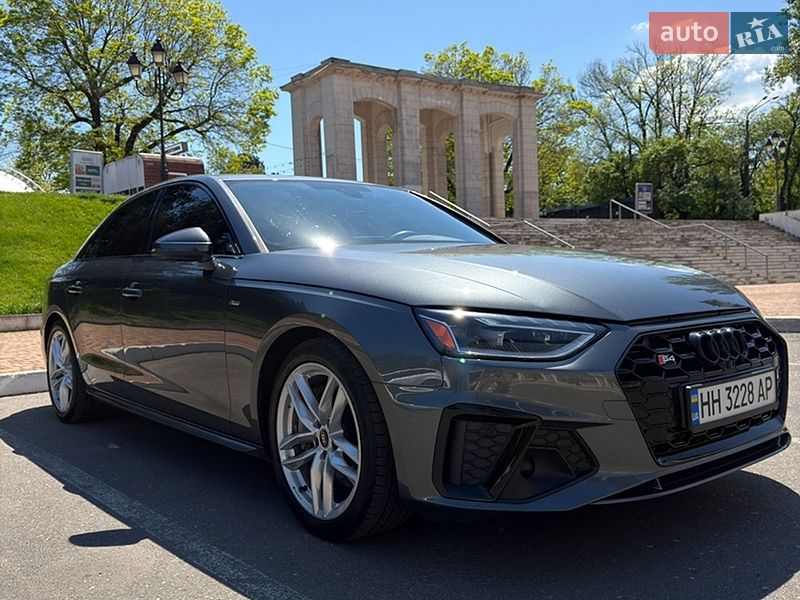 Седан Audi A4 2023 в Одессе