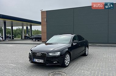 Седан Audi A4 2013 в Львові