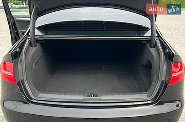 Седан Audi A4 2013 в Львові