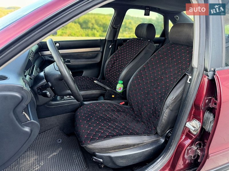 Седан Audi A4 1998 в Черновцах