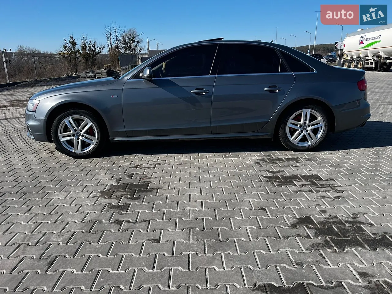 2013 Audi A4 - мініатюра 16