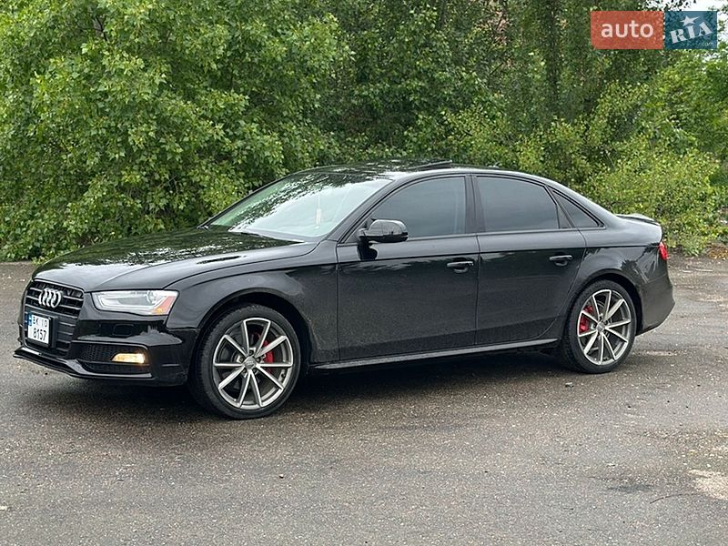 Седан Audi A4 2015 в Любарі
