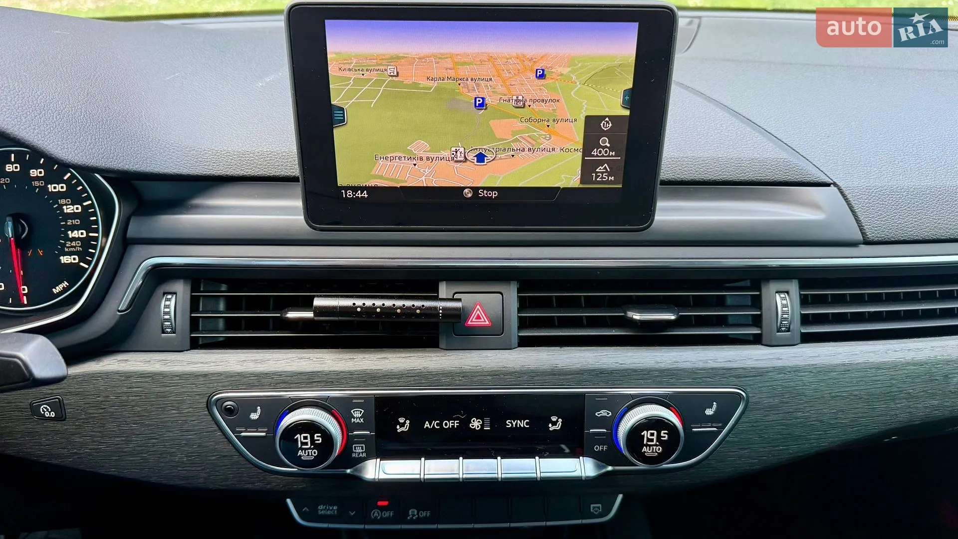 2017 Audi A4 - мініатюра 22