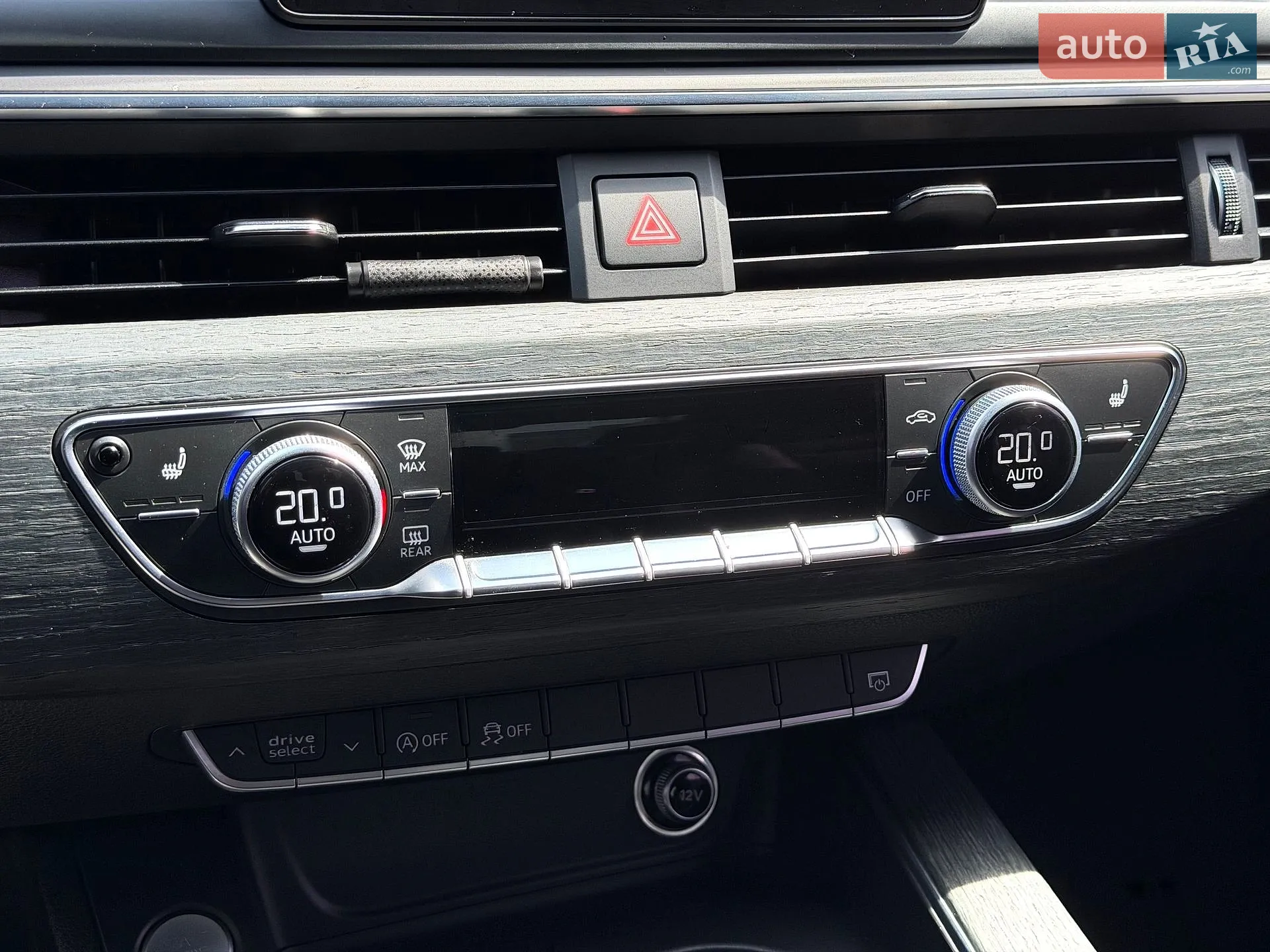 2017 Audi A4 - мініатюра 18