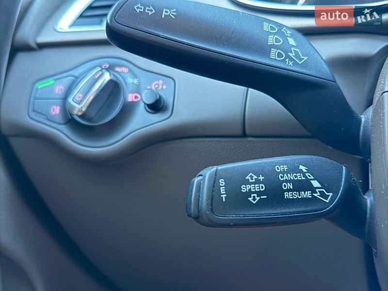 Седан Audi A4 2014 в Черкассах