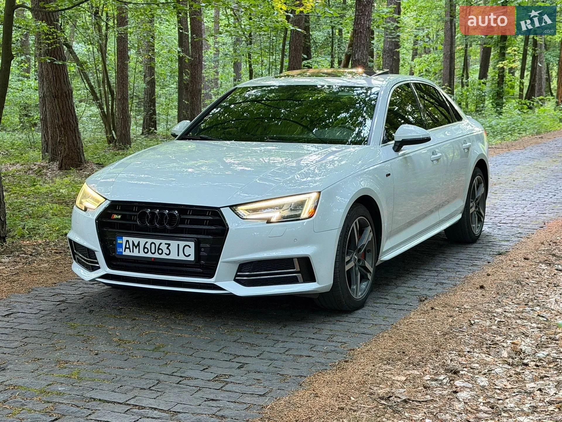 2017 Audi A4 - мініатюра 4