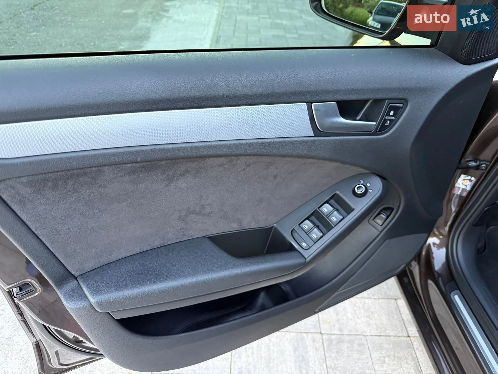 2011 Audi A4 - мініатюра 23