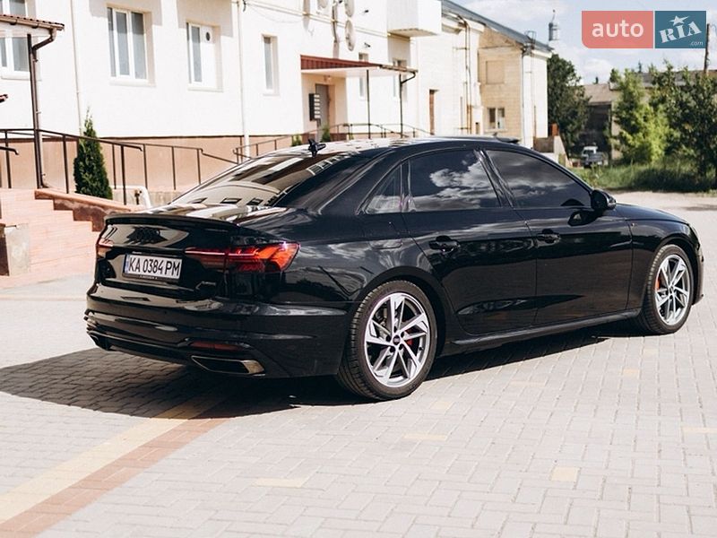 Седан Audi A4 2022 в Вінниці