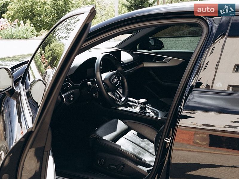Седан Audi A4 2022 в Вінниці
