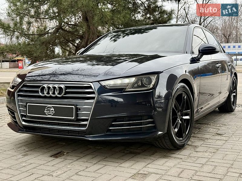 Седан Audi A4 2016 в Дніпрі