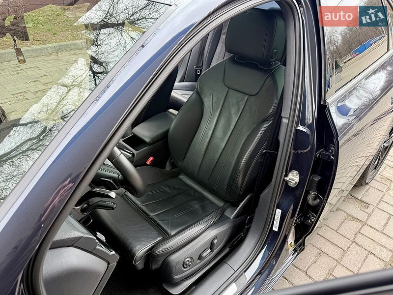 Седан Audi A4 2016 в Дніпрі